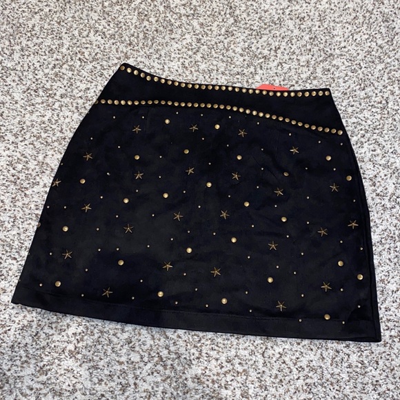 NWT Mink Pink Skirt